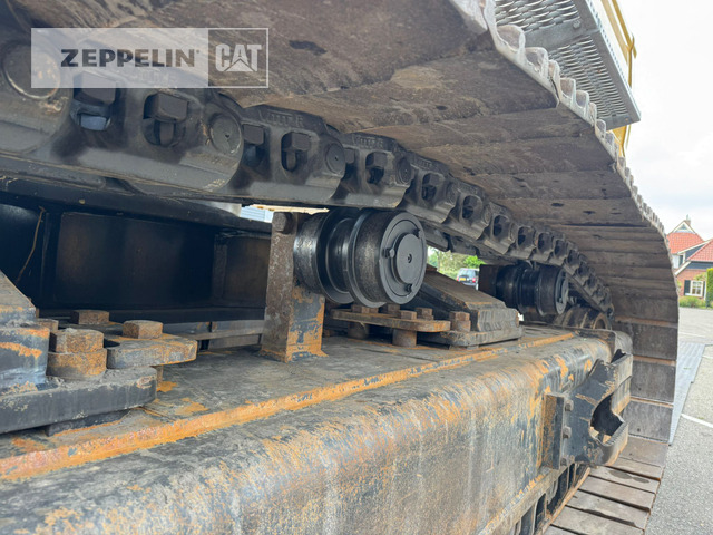 Crawler excavator Cat 352-08: picture 8