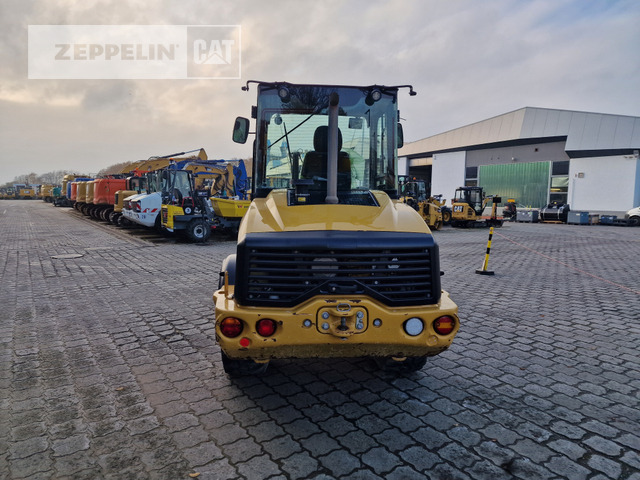 Cat 907M - Wheel loader: picture 5 Cat 907M - Wheel loader: picture 5