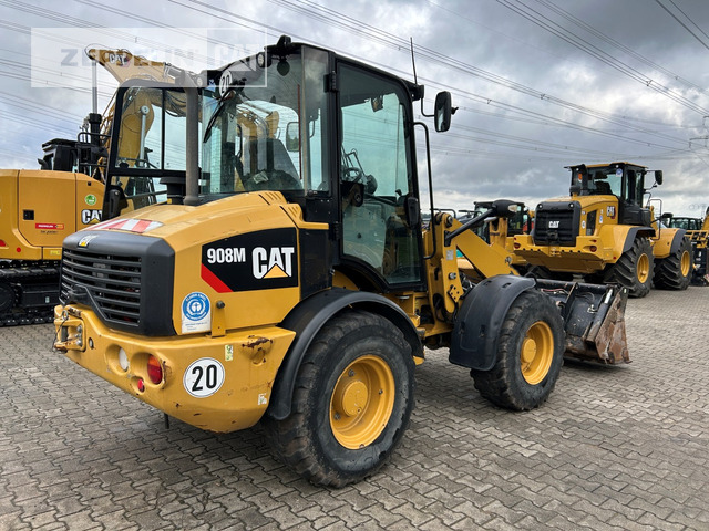 Cat 908M - Wheel loader: picture 3 Cat 908M - Wheel loader: picture 3