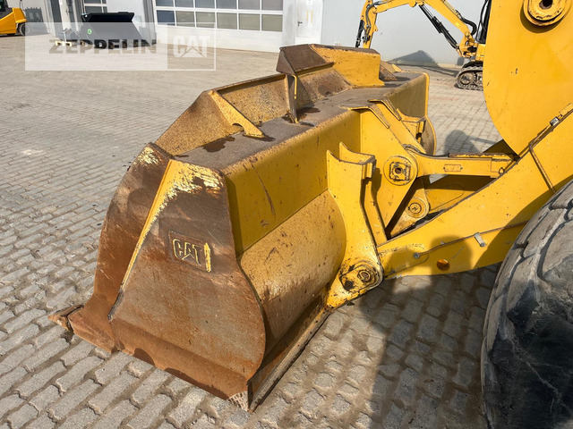 Wheel loader Cat 938M: picture 10