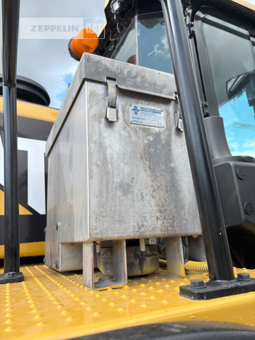 Wheel loader Cat 972MXE: picture 24