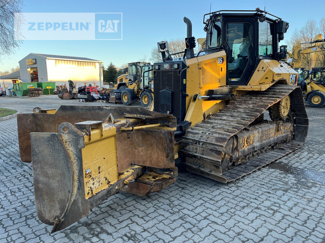 Cat D5 - Bulldozer: picture 1 Cat D5 - Bulldozer: picture 1