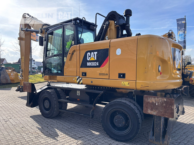 Cat MH3024-06C - Waste/ Industry handler: picture 4 Cat MH3024-06C - Waste/ Industry handler: picture 4
