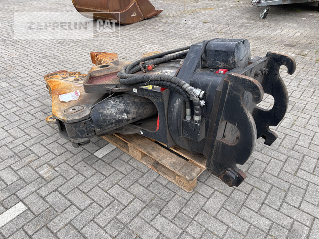 Cat MP318 - Demolition shears: picture 3 Cat MP318 - Demolition shears: picture 3