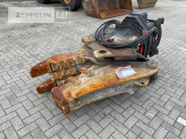 Cat MP318 - Demolition shears: picture 2 Cat MP318 - Demolition shears: picture 2