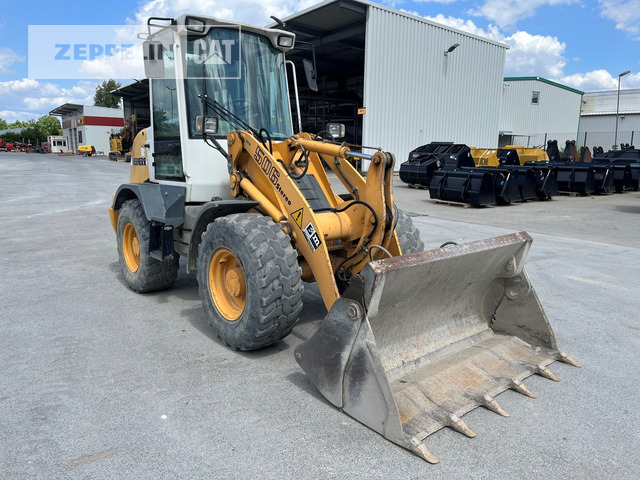 Wheel loader Liebherr L506: picture 7
