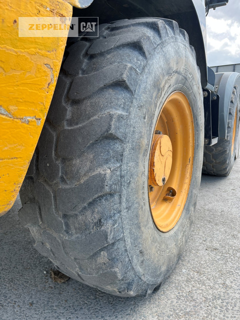 Wheel loader Liebherr L506: picture 14
