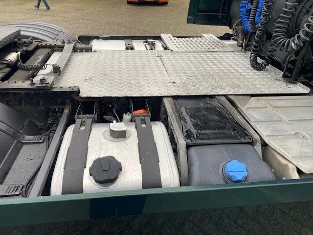 Volvo FH 16 6x2 sleepas trekker ,DL ,750 pk, XL cabine , schuifschotel . - Tractor unit: picture 4 Volvo FH 16 6x2 sleepas trekker ,DL ,750 pk, XL cabine , schuifschotel . - Tractor unit: picture 4