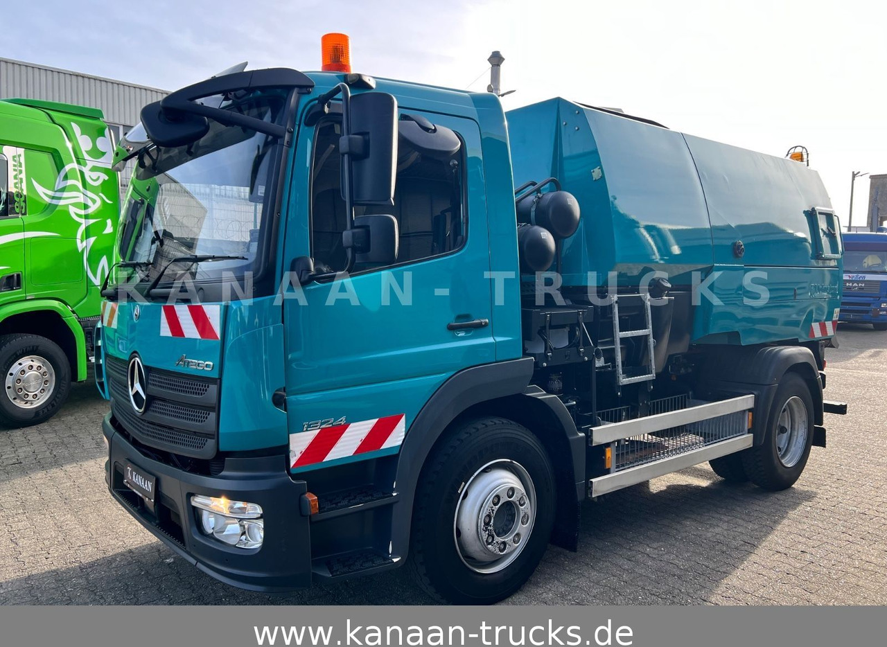 Mercedes-Benz 1324 Atego Johnston  VT652   120TKM  Euro6b - Road sweeper: picture 2 Mercedes-Benz 1324 Atego Johnston  VT652   120TKM  Euro6b - Road sweeper: picture 2