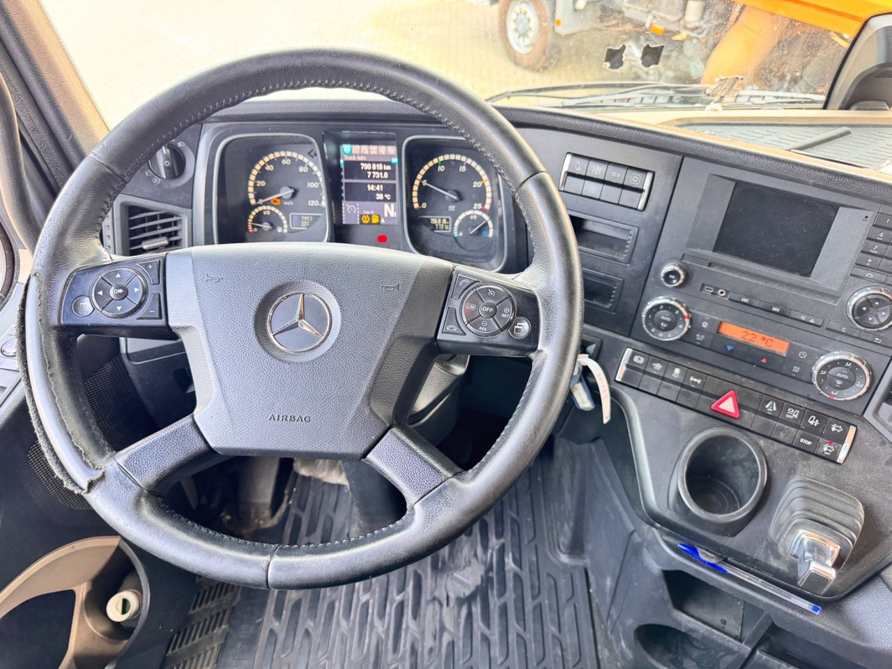 Mercedes-Benz 1848 LL Actros Hydraulik Walkingfloor/ Kipper - Tractor unit: picture 3 Mercedes-Benz 1848 LL Actros Hydraulik Walkingfloor/ Kipper - Tractor unit: picture 3