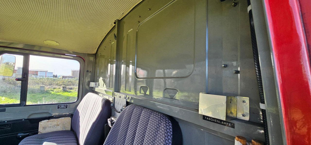 Van Mercedes-Benz 409 Feuerwehr Oldtimer Eventfahrzeug Traumauto: picture 15 Van Mercedes-Benz 409 Feuerwehr Oldtimer Eventfahrzeug Traumauto: picture 15