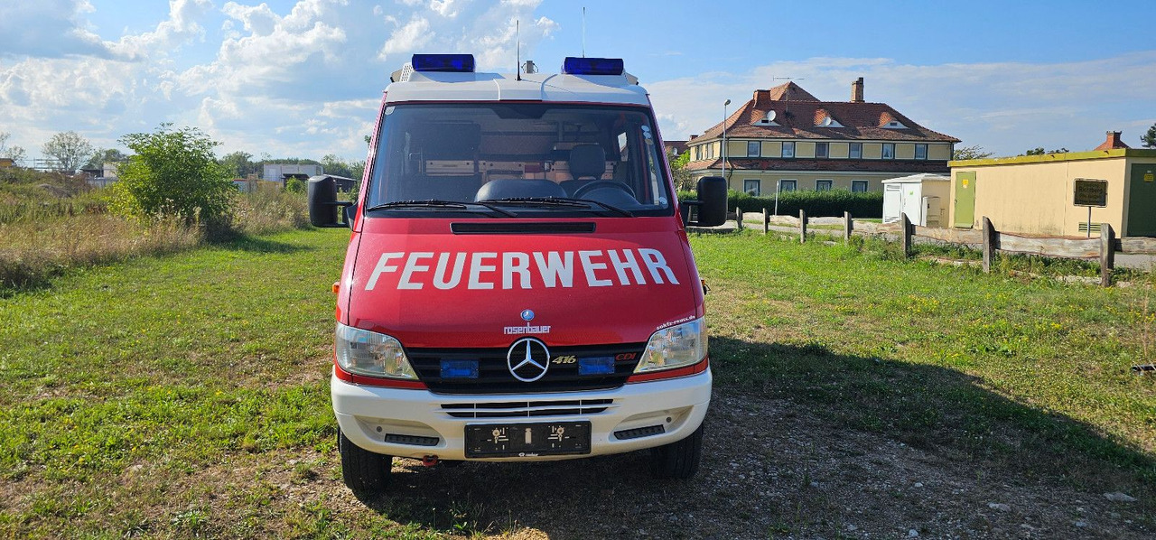 Mercedes-Benz Allrad Sprinter 416 Feuerwehr 4x4 VAN - Van: picture 2 Mercedes-Benz Allrad Sprinter 416 Feuerwehr 4x4 VAN - Van: picture 2