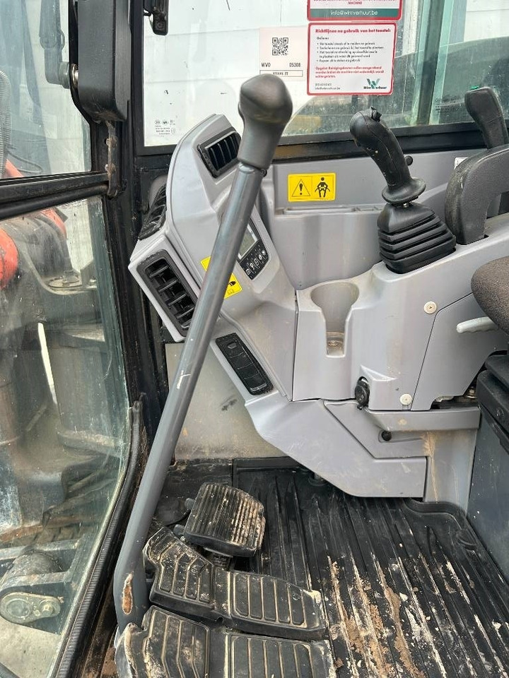 Mini excavator Kubota KX 080-4: picture 13