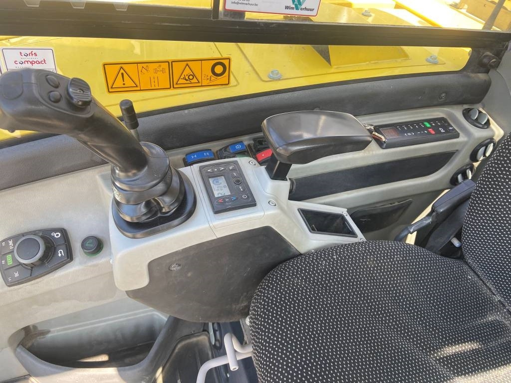 Wacker Neuson EW 100 - Wheel excavator: picture 4 Wacker Neuson EW 100 - Wheel excavator: picture 4