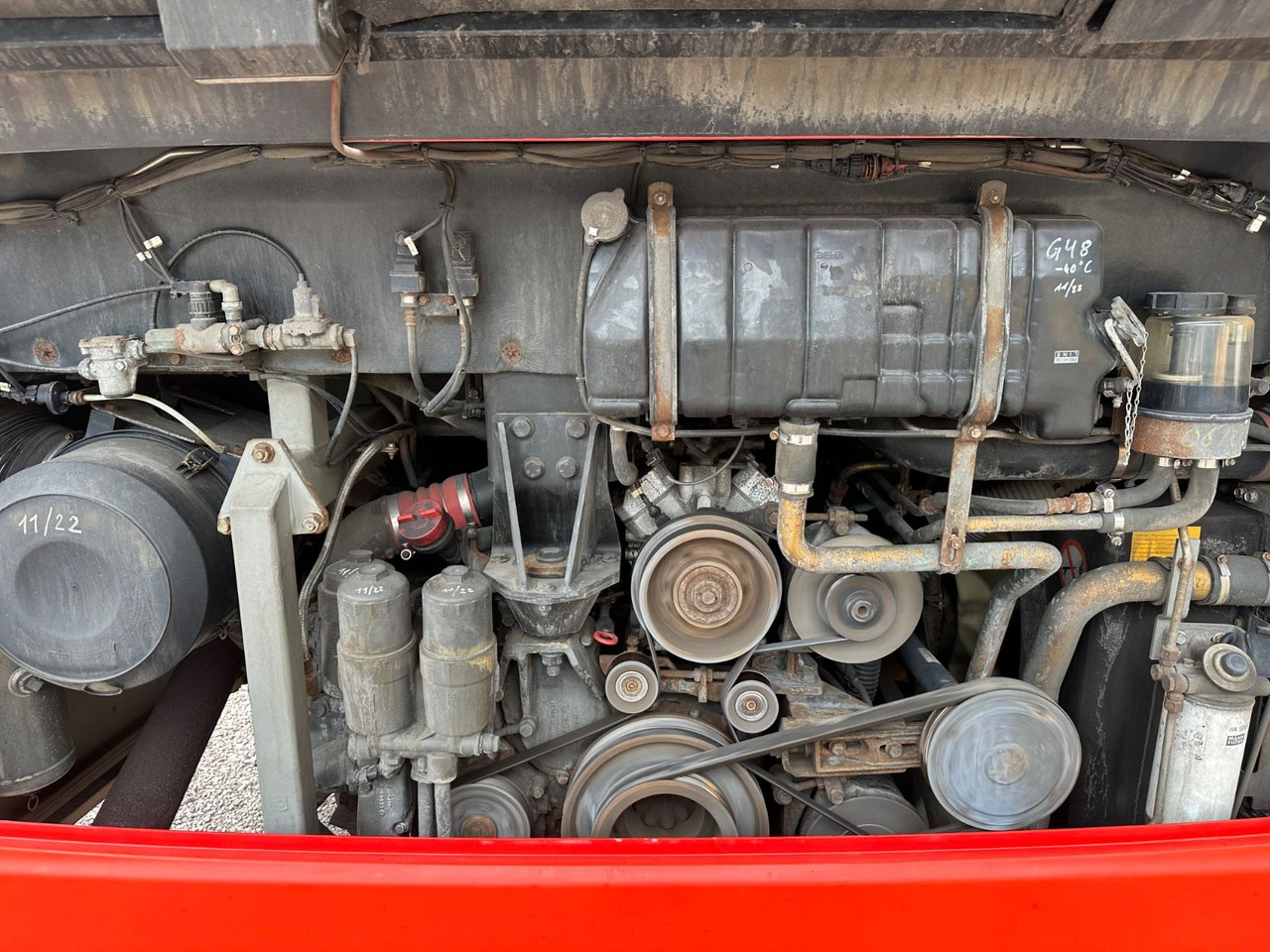 Mercedes-Benz O550 Integro (56 Sitze*Klima*Schalt) - Suburban bus: picture 4 Mercedes-Benz O550 Integro (56 Sitze*Klima*Schalt) - Suburban bus: picture 4