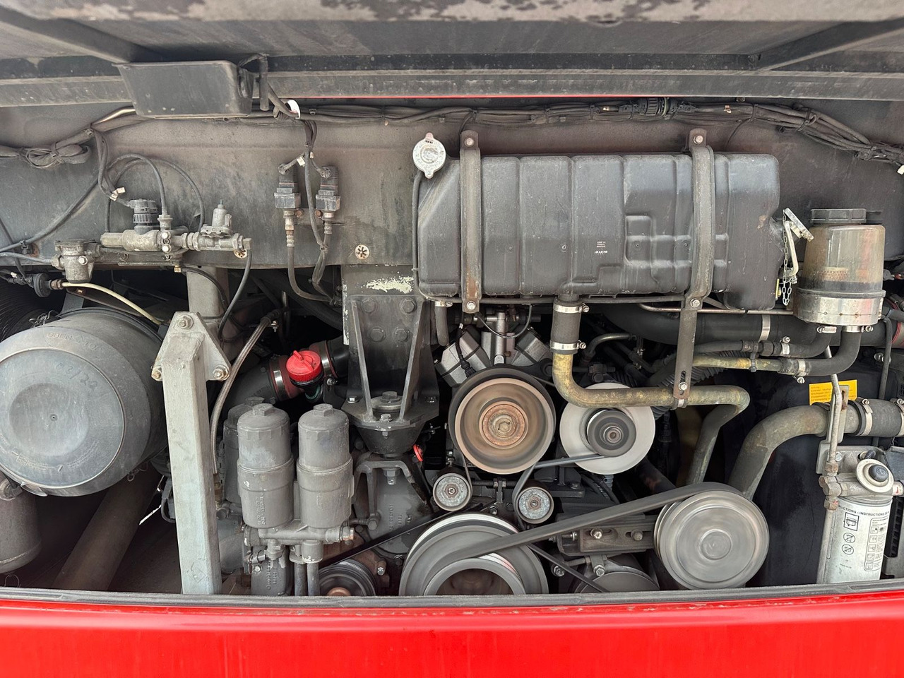 Mercedes-Benz O550 Integro (58 Sitze*Klima) - Suburban bus: picture 4 Mercedes-Benz O550 Integro (58 Sitze*Klima) - Suburban bus: picture 4