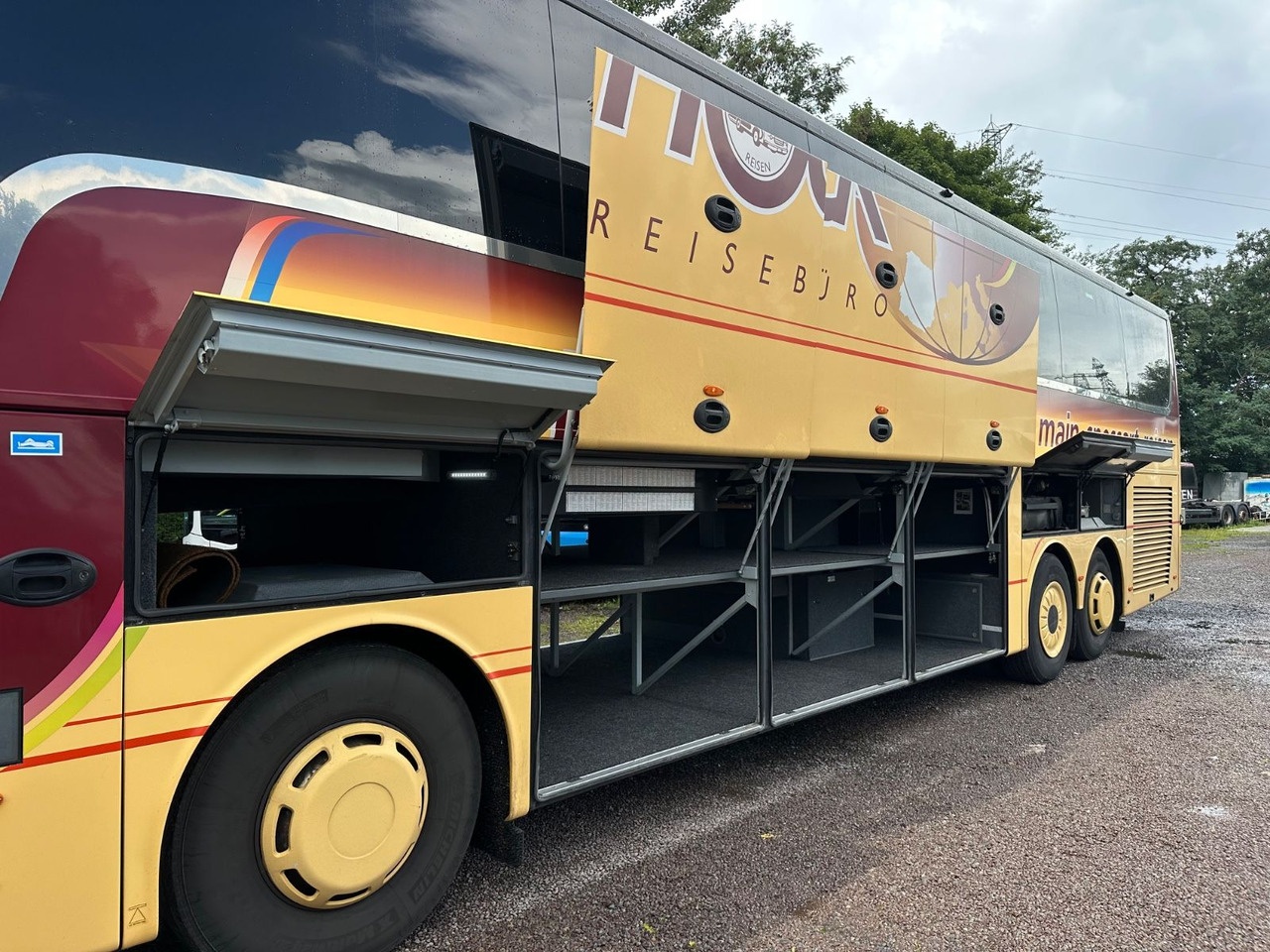 Vanhool TX16 Astron (TOP) 417 HDH/ 517 HDH - Coach: picture 4 Vanhool TX16 Astron (TOP) 417 HDH/ 517 HDH - Coach: picture 4