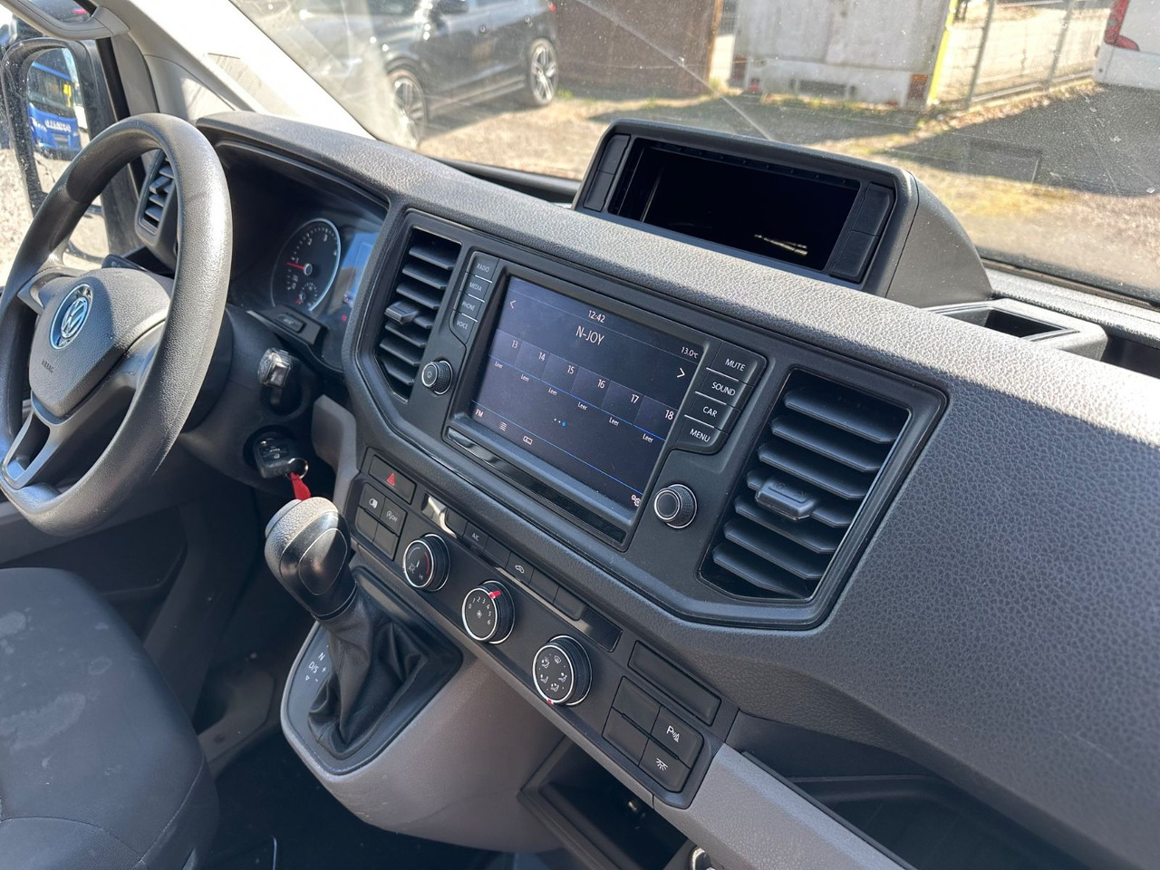 Passenger van Volkswagen Crafter 2.0 TDi Transporter (PDC+Cam.*AC*Autom.): picture 11