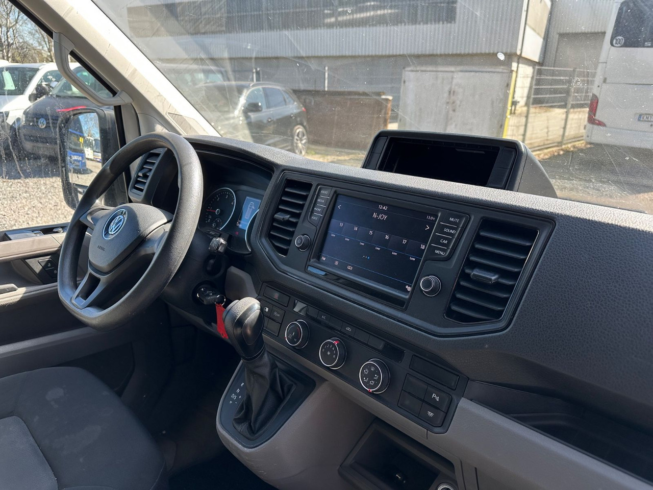 Passenger van Volkswagen Crafter 2.0 TDi Transporter (PDC+Cam.*AC*Autom.): picture 10