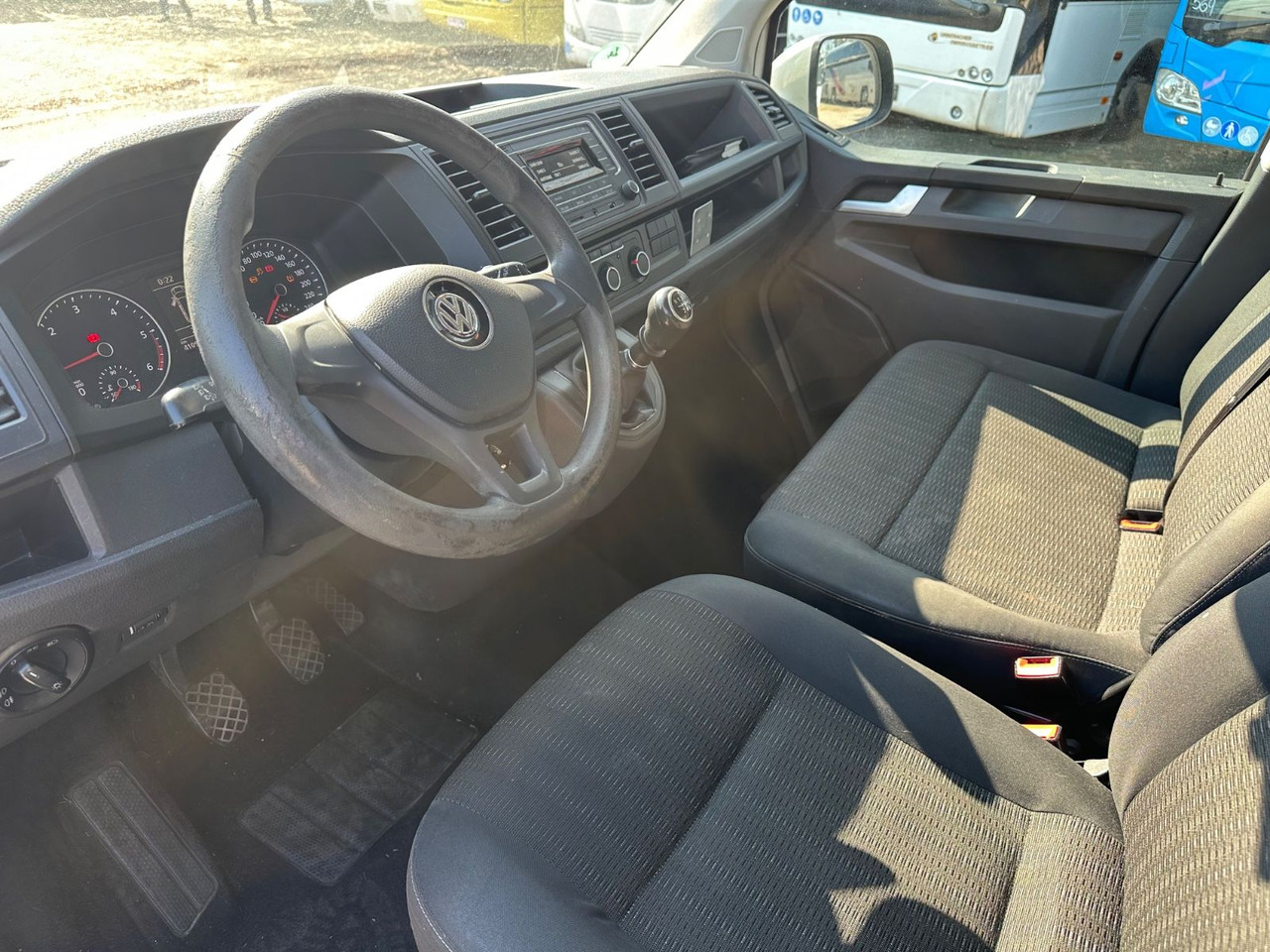 Volkswagen T6 Caravelle (Klima Vorne + Hinten) - Passenger van: picture 3 Volkswagen T6 Caravelle (Klima Vorne + Hinten) - Passenger van: picture 3