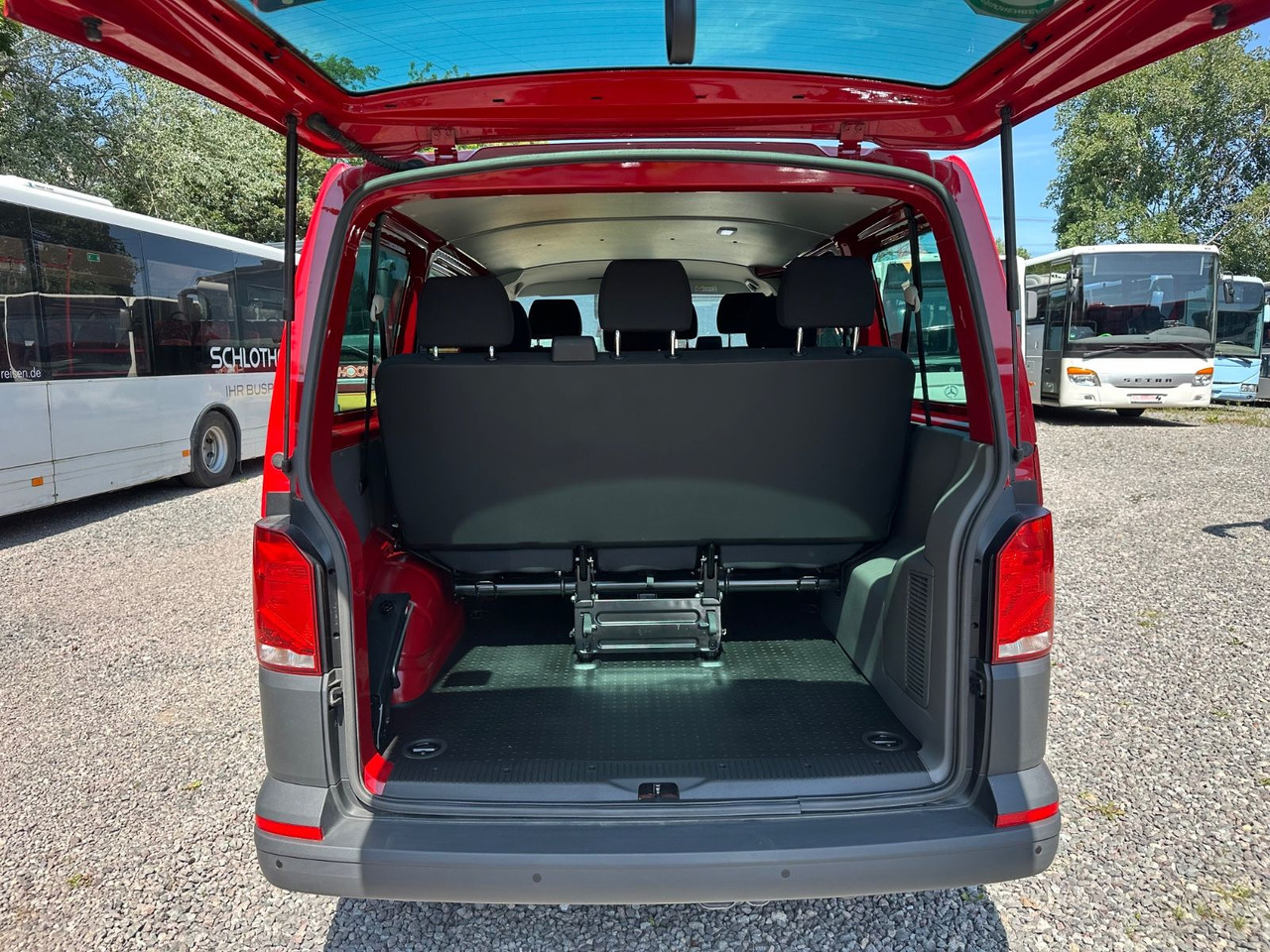 Volkswagen T6 Kombi (PDC Hi*ACC*StandHz*9 Sitzer*AC) - Passenger van: picture 4 Volkswagen T6 Kombi (PDC Hi*ACC*StandHz*9 Sitzer*AC) - Passenger van: picture 4