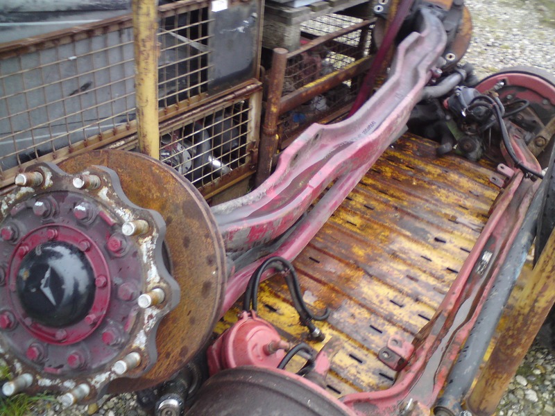 MERCEDES BENZ VL4/51DC-7,5 - Front axle: picture 1 MERCEDES BENZ VL4/51DC-7,5 - Front axle: picture 1